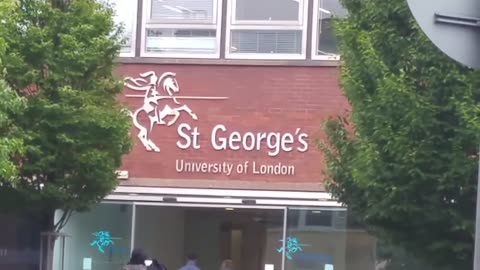 London Neighbourhood Guide - ST GEORGE'S HOSPITAL NHS in Wandsworth South London UK