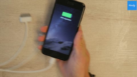 Laad je batterij razendsnel op met deze tip! | Handig