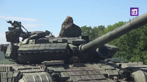 So in the LPR children welcome Russian soldiers