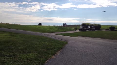 US Government plane buzzes golfers