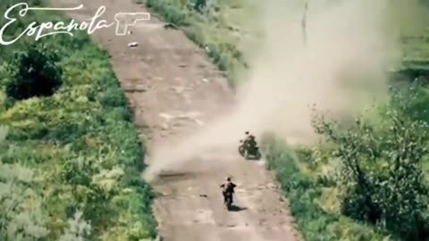 Motorcycle Troops Storm Chasov Yar Under Fire From the AFU