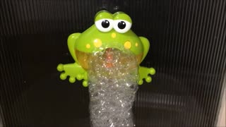 Froggie Bubble Blower Bath Toy