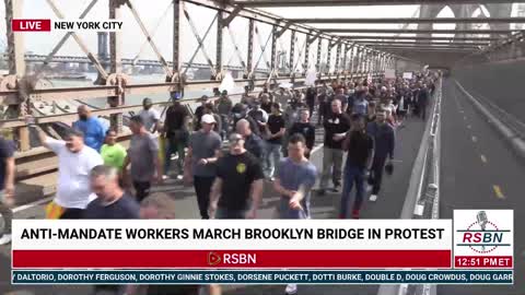 TIMELAPSE: NYC Workers March Brooklyn Bridge In Response To Vaccine Mandates 10/25/21