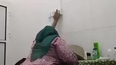 Very funny videos of a woman 🤣😂🤩