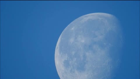 Early Morning Moon Zoom