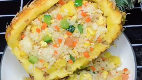 In those days, I made a high value fried rice with pineapple