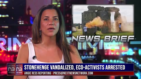 Anti-human eco-brats vandalize Stonehenge with orange powder