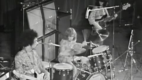 Jimi Hendrix Experience - Voodoo child(slight return) 01-09-1969