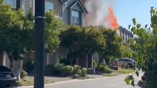 Small plane crashes into home in Fairview, Oregon