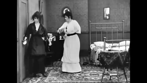 charlie Chaplin boxing funny clips_ can't stop laughing _ Charlie Chaplin comedy videos.