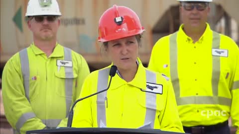 Canada: Canadian Deputy PM Chrystia Freeland holds a news conference in Colonsay, Sask. – August 24, 2022