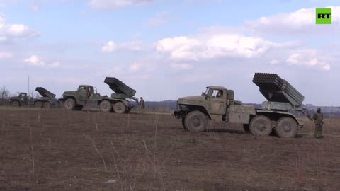 Russian today. Russian 'Grad' multiple rocket launcher systems fire in Ukraine