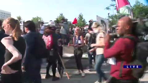 Protestors breach portion of DNC security barrier