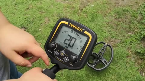 TX-850 Metal Detector