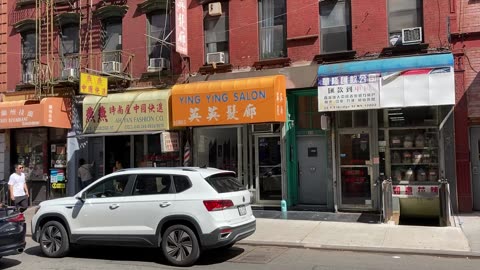 Walking Manhattan: Chinatown (1 of 3)