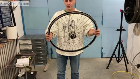 How to measure the effective diameter of a rim on a finished wheel