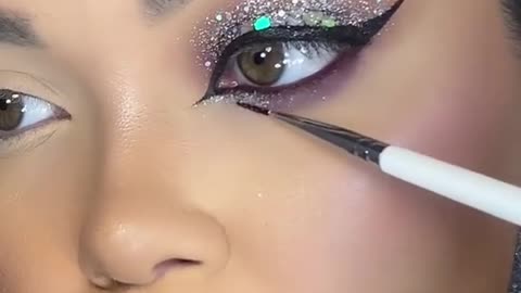 "Mystical Vibes: Unicorn-Inspired Eye Makeup Tutorial"