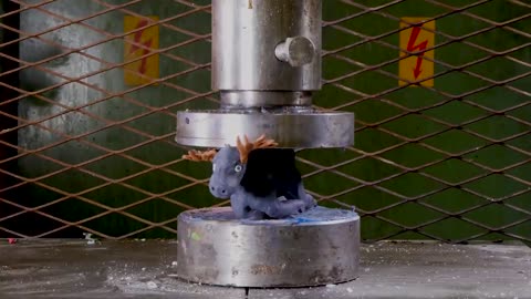 Play Doh Animals Meet the Hydraulic Press