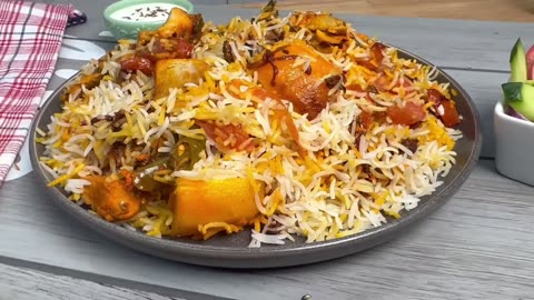 Biryani Ghar Ghar ki Karachi style unique recipe by Chef Saadat