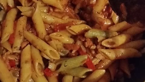 Italian Penne Pasta With Bacon, Mushrooms and Tomato