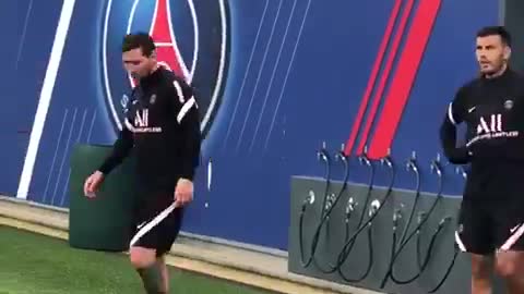 Leo Messi happy at PSG