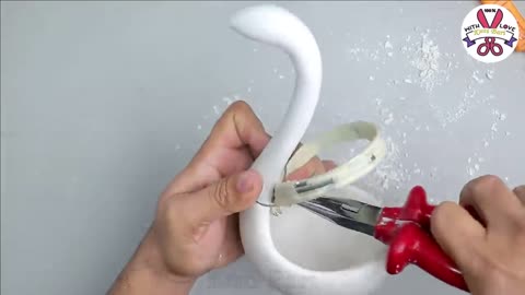 Swan shape spoon holder with plastic bottles