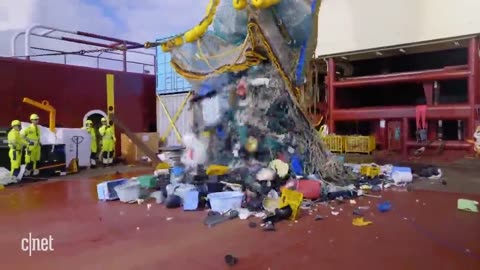 The osean Cleanup begins cleaning the great pacific garbage patch