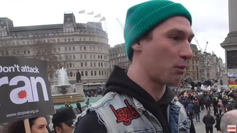 Lefty's get triggered over american flag Trafalgar square 11/01/2020 part 1