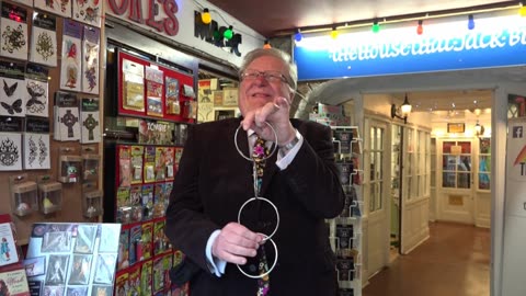 Celebrity Magican Malcolm Norton. World's smallest Magic shop Ocean City.1st March 2019