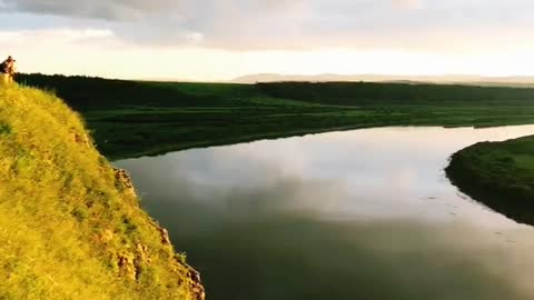 Wow, let's watch the sunset on the grassland together!