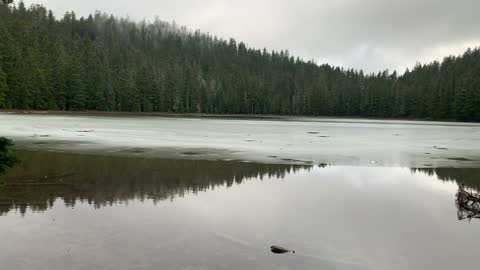 Ice Covered Upper Twin Lake – Mount Hood National Forest – Oregon – 4K