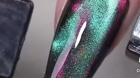 Shiny aurora cat eye nail paint