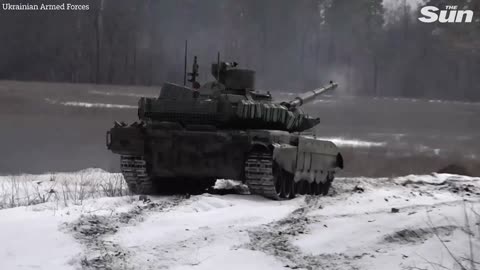 Moment Ukrainian tanks blow up enemy Russian vehicles