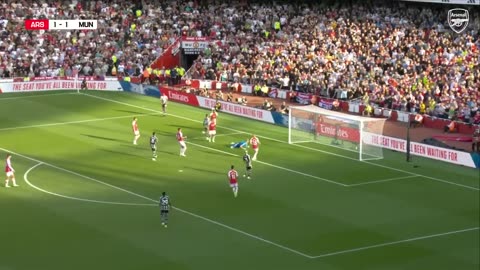 Highlights - Arsenal vs Manchester United (3-1)