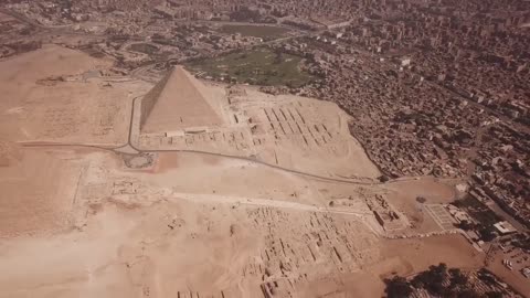 #Pyramids#AncientWonders#EgyptianHistory#PyramidExploration#ArchaeologicalSites#Historical#7wonders