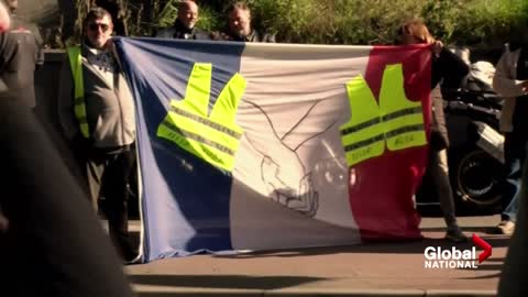 Trucker protests_ Paris bans Canadian-inspired French convoy from entering city