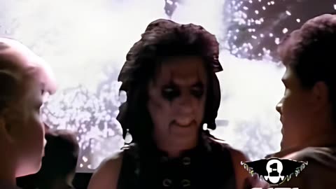 Alice Cooper - (He's Back) The Man Behind The Mask