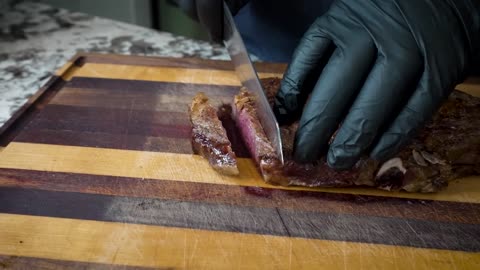 Doubt That An Air-Fried Steak Can Be Juicy? Rethink That! Chefmaker is being used here!