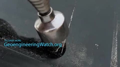 MAGNETIC DUST LEFT BY CHEMTRAIL RAIN (ACTIVIST VIDEO)- DANE WIGINGTON