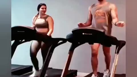 Funny Gym Girl Staring Men But Manruns Like Transgender!