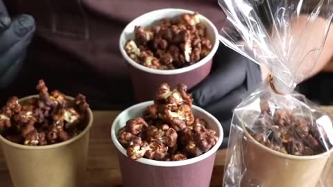 Make chocolate popcorn at home