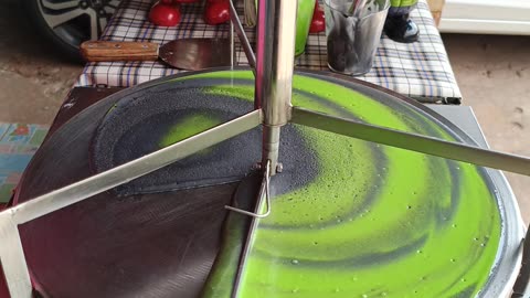 Epic Black & Lime Green Thai Crêpe: Inspired by Hulk, Spiderman & Iron Man