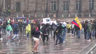 Al menos tres muertos y 98 capturados deja jornada de protestas en Colombia