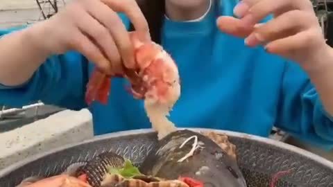 How to eat Giant shrimp yummy!