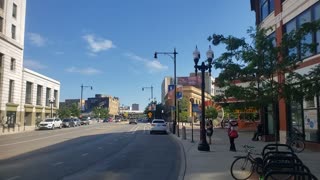 Chicago's Famous Uptown Neighborhood From Lawrence Avenue