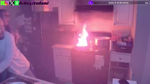 Liberal Streamers Set Kitchen On Fire LIVE Trying To Fry Eggs