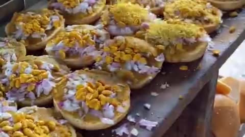 Street style Dabeli in just RS 50