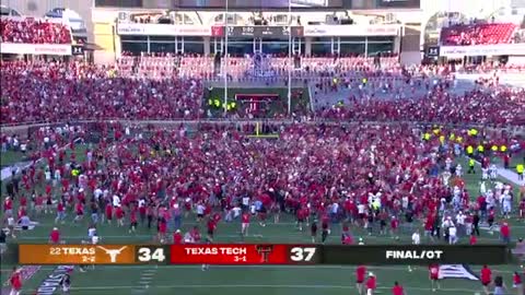 Texas Tech fans STORM the field as they beat a top-25 Texas team for the first time since 2008