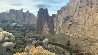 Central Oregon – Smith Rock State Park – Panoramic Canyon Views – 4K