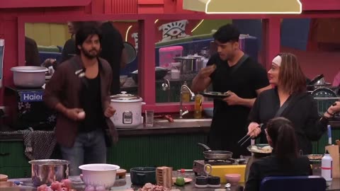 Bigg Boss 7 🔴Live